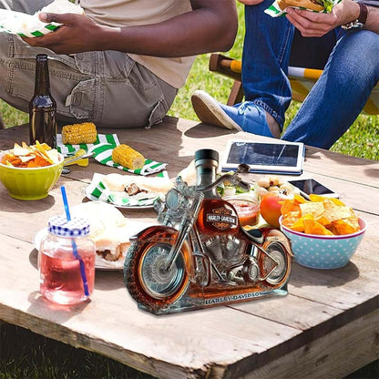 MotoFlaska– Rå design möter klassisk whiskytradition.