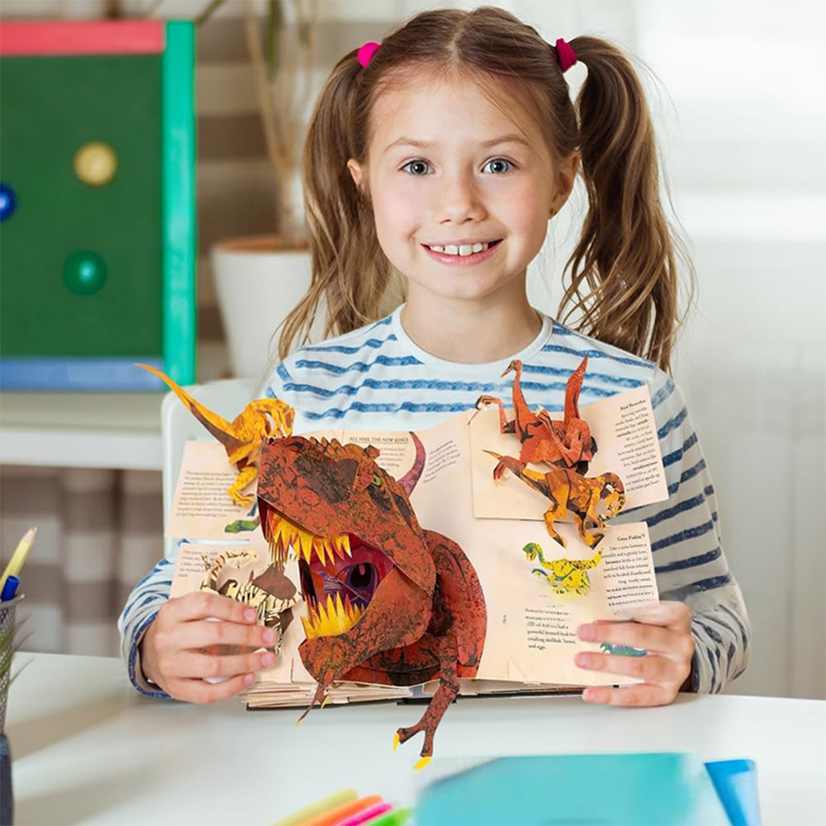 Interaktiv 3D-pop-upbok om dinosaurier | DinoQuest